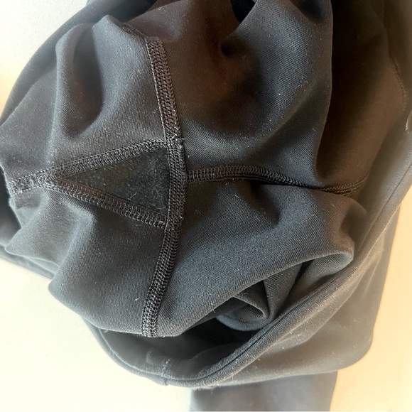 VS Knockout Yoga pants - Bk open side Medium - Picture 4 of 6